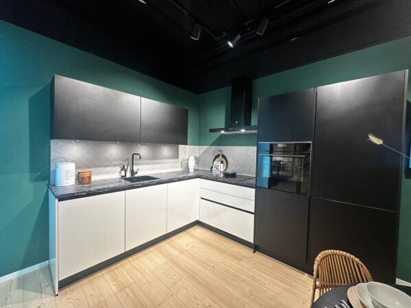 Showroomkeuken Andes Wit icm Atlas Leisteen